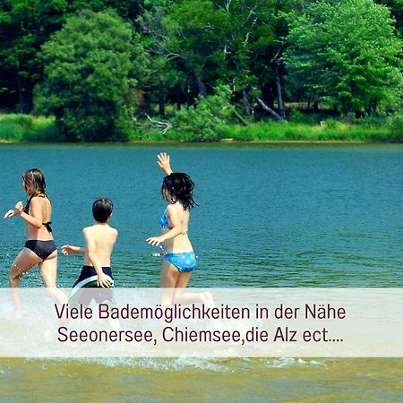 Designerwohnungen "Beim Schmied" In Chiemseenaehe Traunreut Bagian luar foto